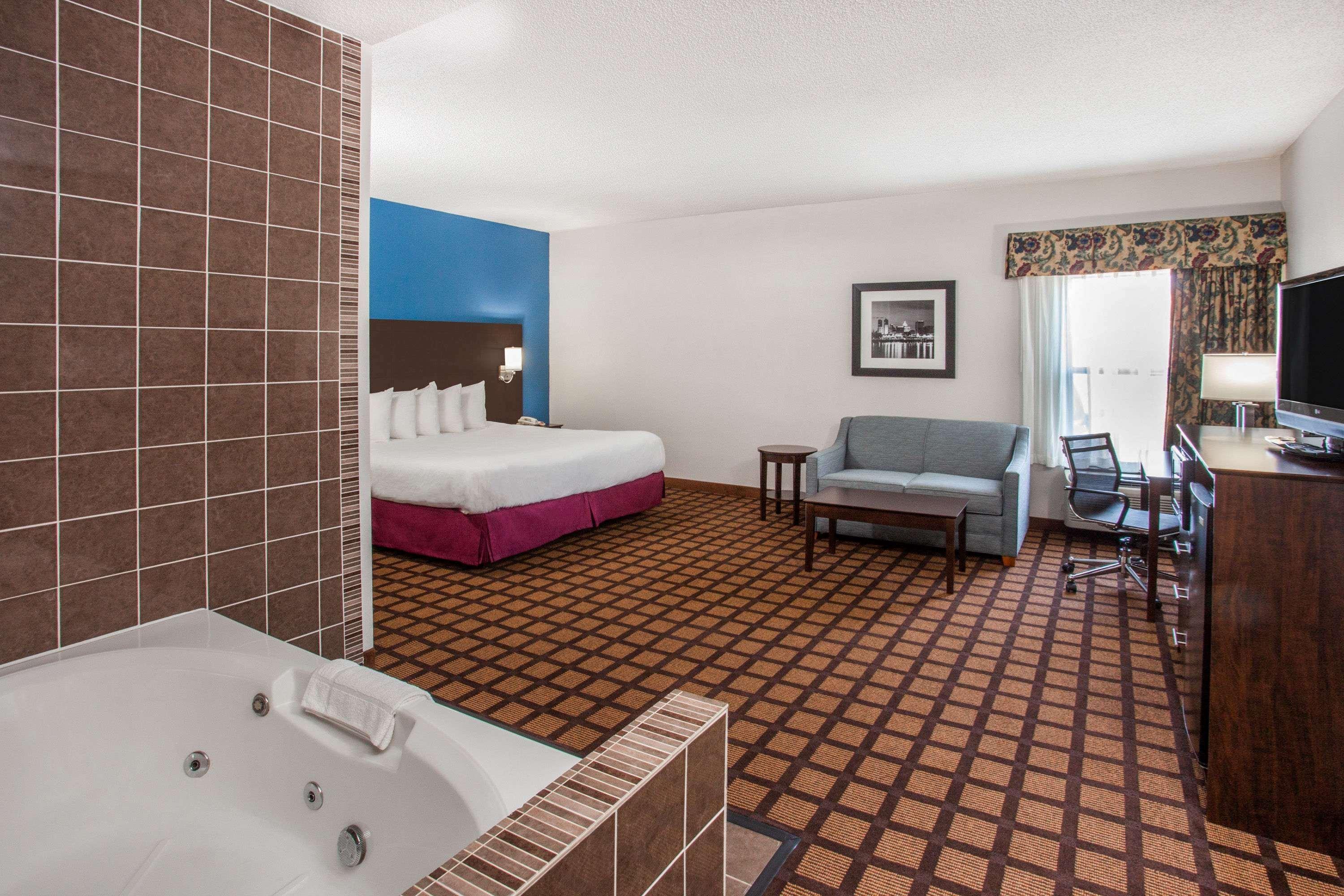 Hotel Baymont By Wyndham Morton Extérieur photo